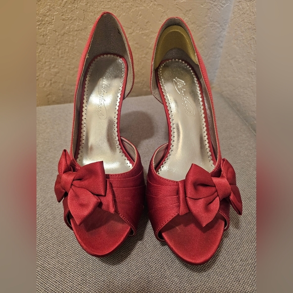 Dress high heels - Picture 1 of 12